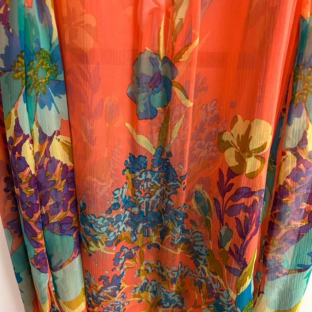 HALE BOB 100% Silk Top
Size S Like New
5 Star Seller ***** - Picture 4 of 9